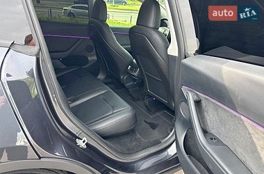 Позашляховик / Кросовер Tesla Model Y 2024 в Києві