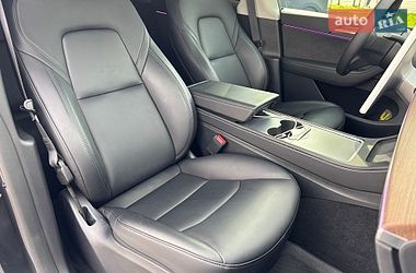 Позашляховик / Кросовер Tesla Model Y 2024 в Києві