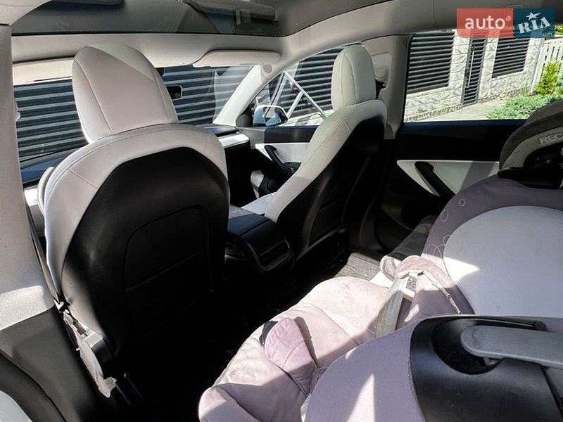 Внедорожник / Кроссовер Tesla Model Y 2022 в Житомире