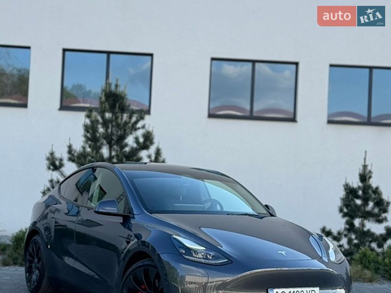 Tesla Model Y 2022