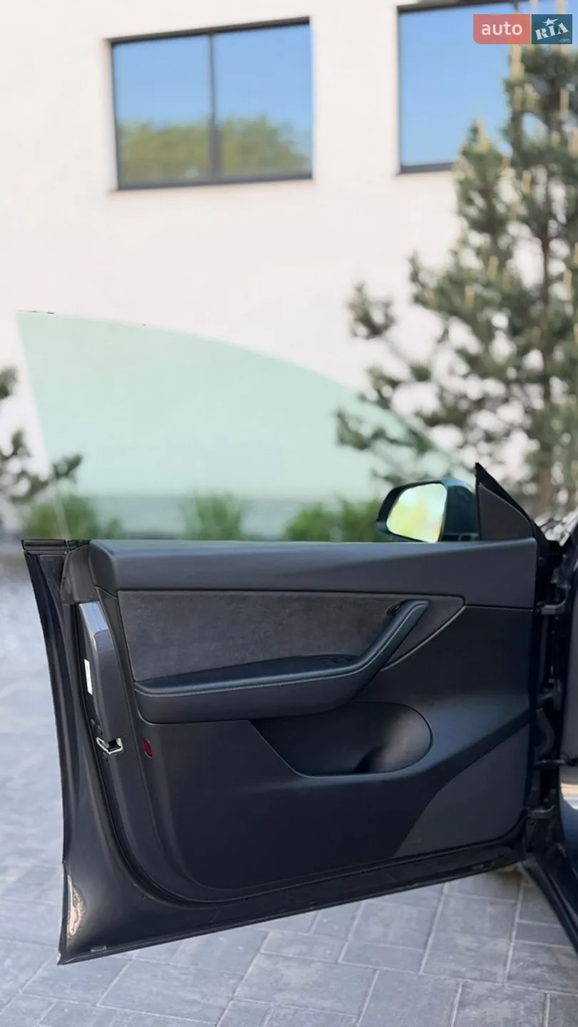 2022 Tesla Model Y - мініатюра 16