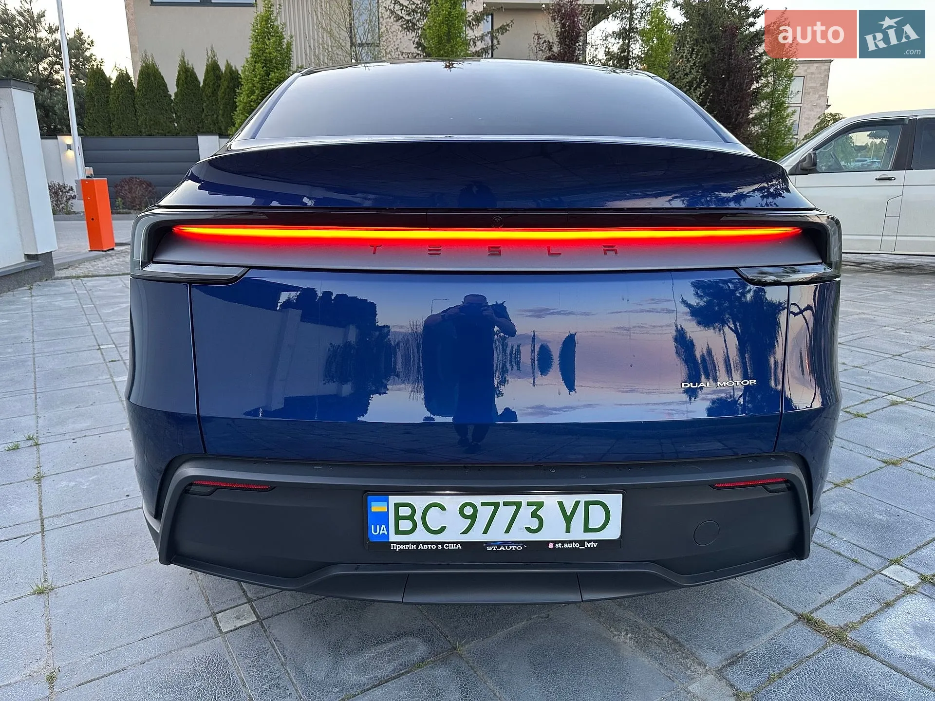 2025 Tesla Model Y - мініатюра 6