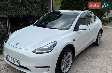 Внедорожник / Кроссовер Tesla Model Y 2021 в Одессе