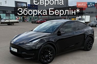 Позашляховик / Кросовер Tesla Model Y 2023 в Києві