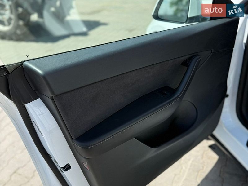Внедорожник / Кроссовер Tesla Model Y 2022 в Виннице