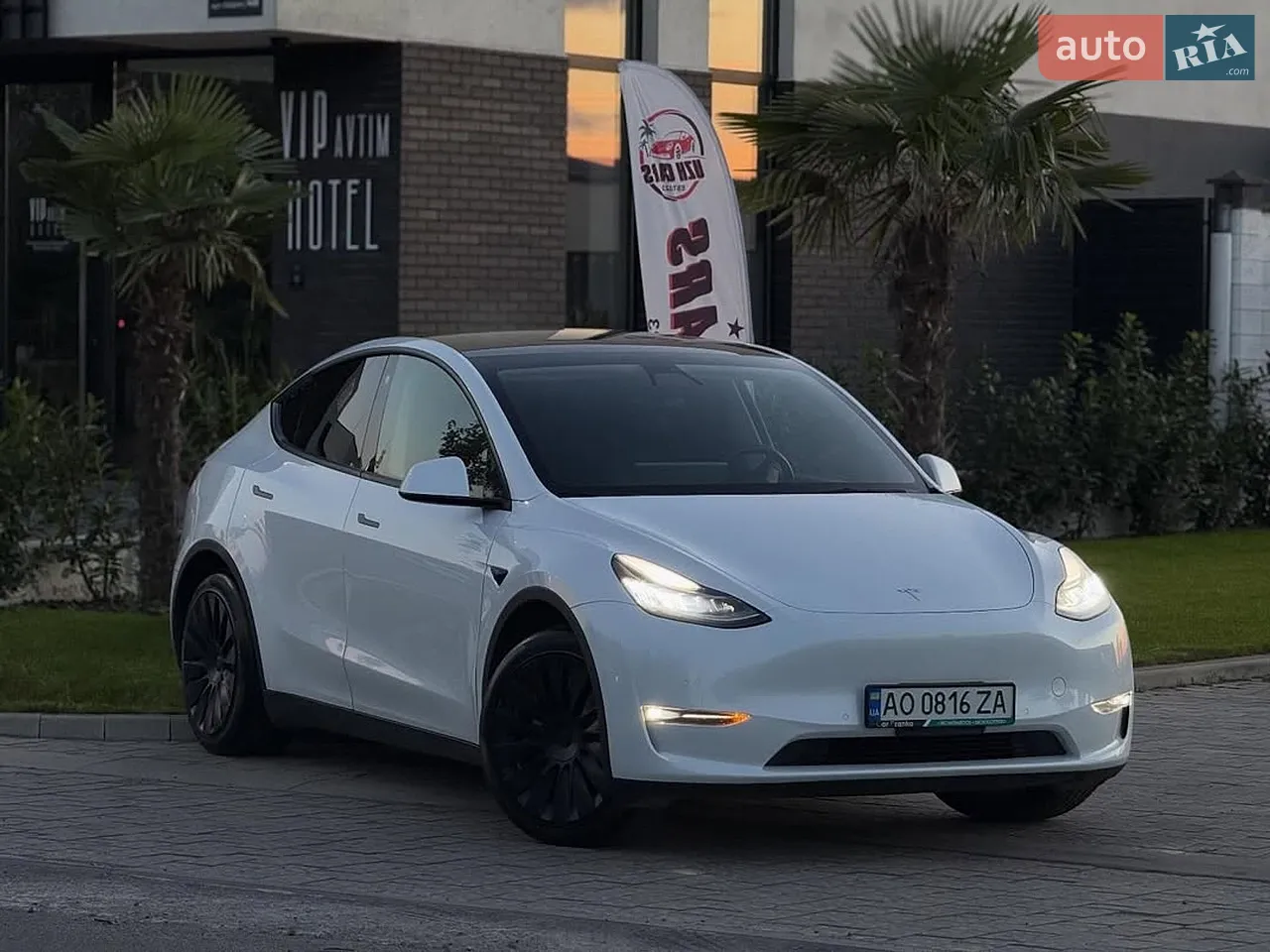 2022 Tesla Model Y - мініатюра 15