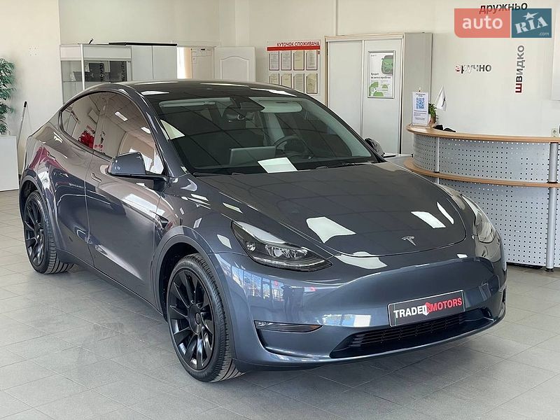 Tesla Model Y 2023