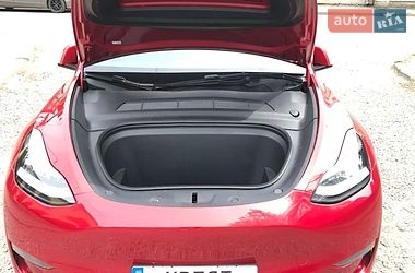 Внедорожник / Кроссовер Tesla Model Y 2023 в Львове