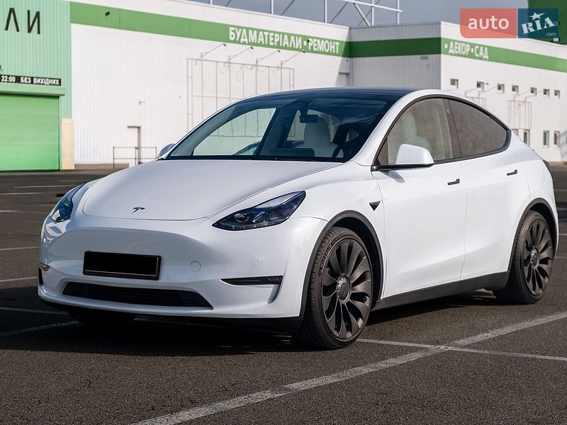 Tesla Model Y 2022