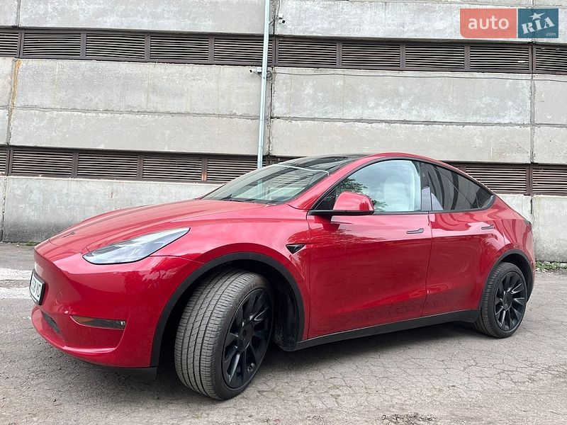 Tesla Model Y 2023