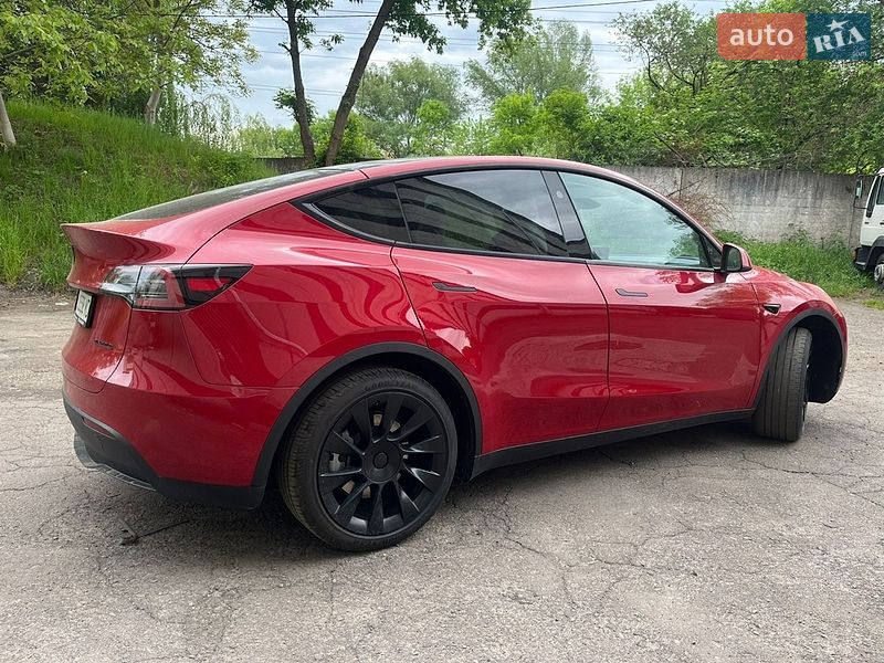 Позашляховик / Кросовер Tesla Model Y 2023 в Львові
