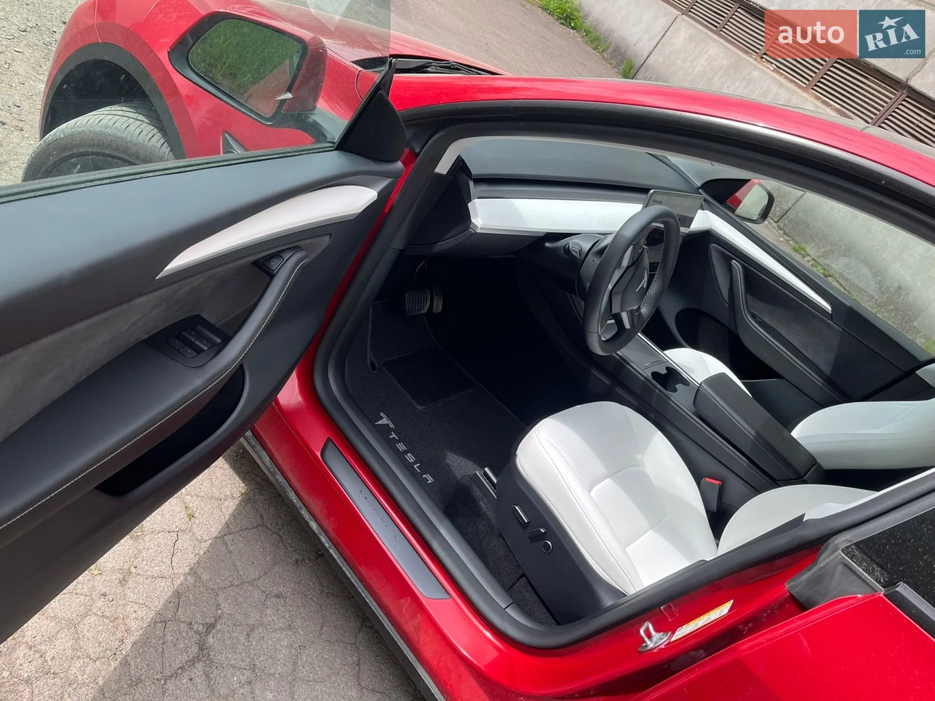 2023 Tesla Model Y - мініатюра 39