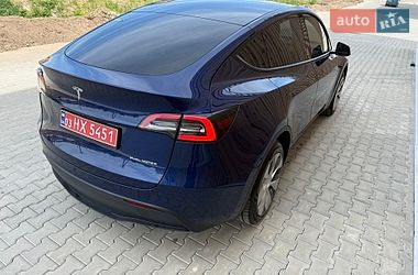 Внедорожник / Кроссовер Tesla Model Y 2023 в Львове
