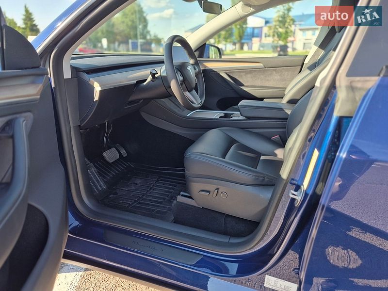 Позашляховик / Кросовер Tesla Model Y 2024 в Житомирі
