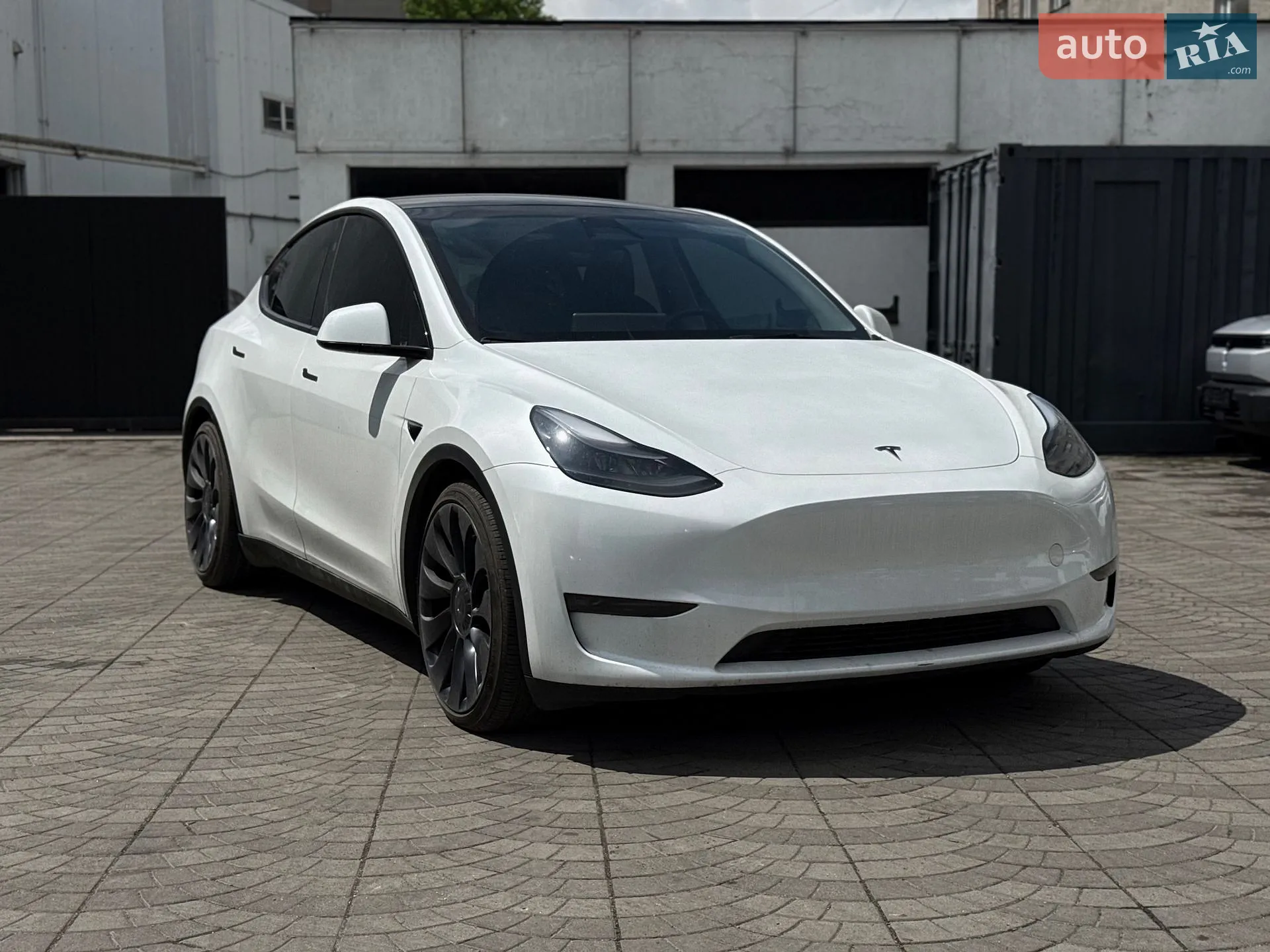 2024 Tesla Model Y - мініатюра 2
