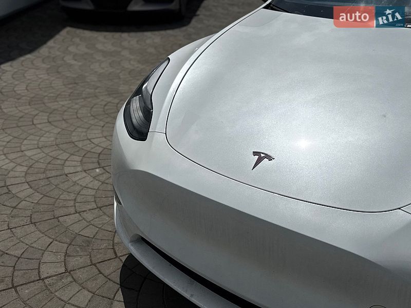 Позашляховик / Кросовер Tesla Model Y 2024 в Одесі