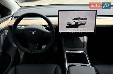 Позашляховик / Кросовер Tesla Model Y 2024 в Одесі