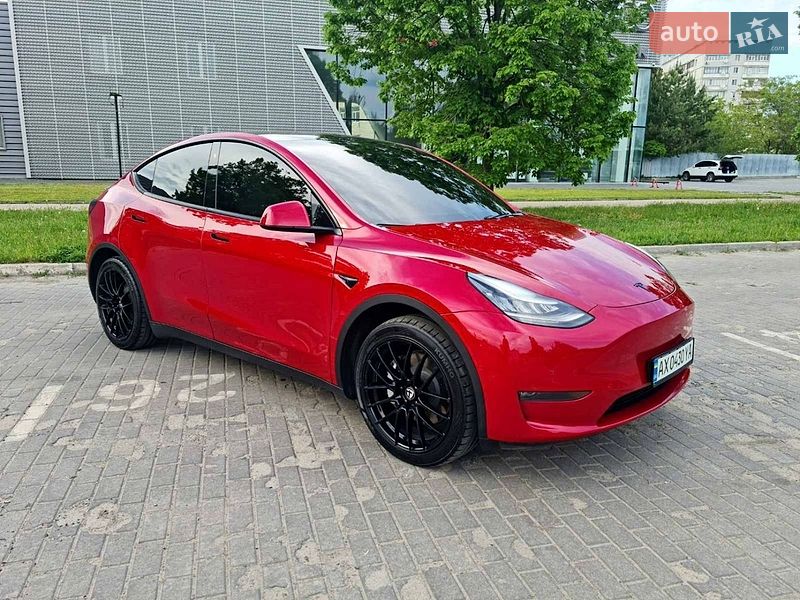 Позашляховик / Кросовер Tesla Model Y 2020 в Харкові