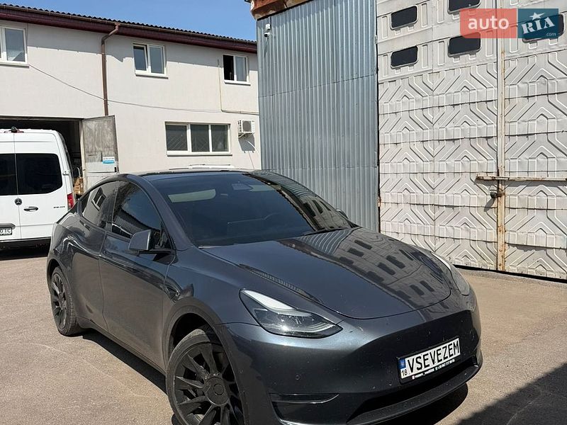 Позашляховик / Кросовер Tesla Model Y 2022 в Рівному