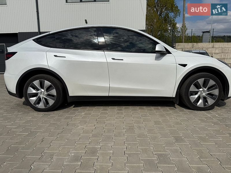 Внедорожник / Кроссовер Tesla Model Y 2023 в Виннице