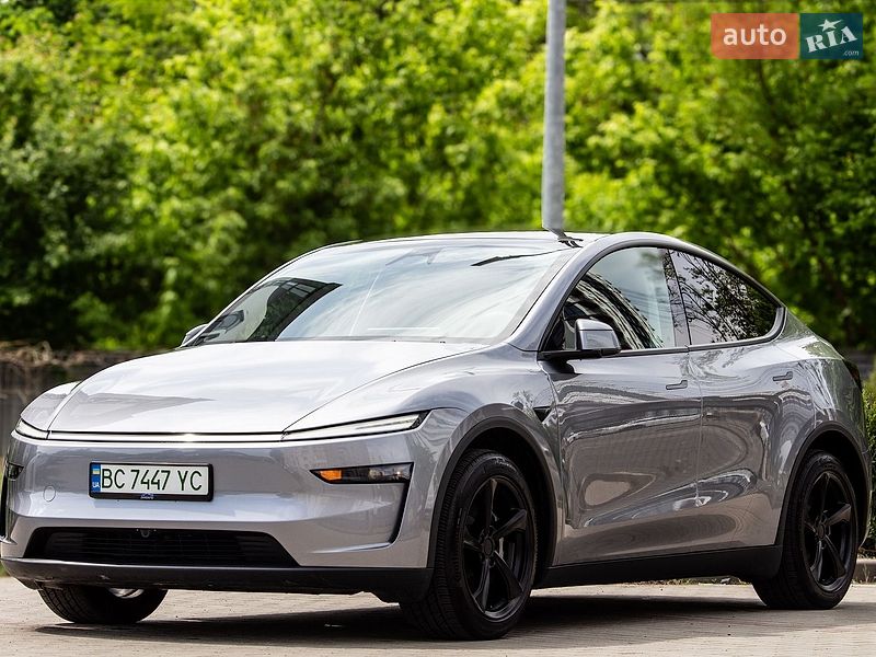 Внедорожник / Кроссовер Tesla Model Y 2025 в Львове