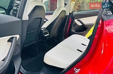 Позашляховик / Кросовер Tesla Model Y 2021 в Житомирі