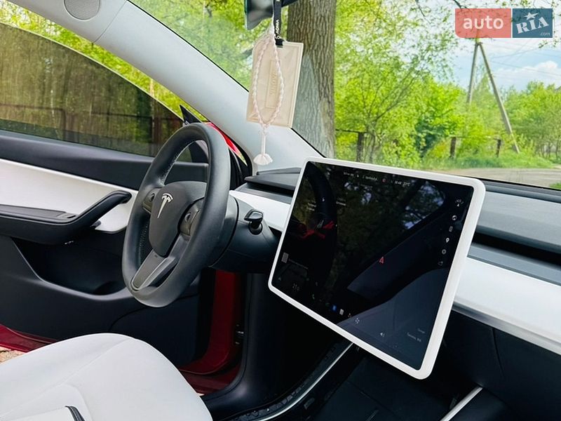 Позашляховик / Кросовер Tesla Model Y 2021 в Житомирі