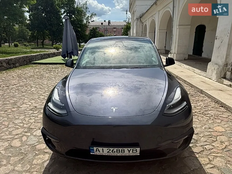 Tesla Model Y 2022