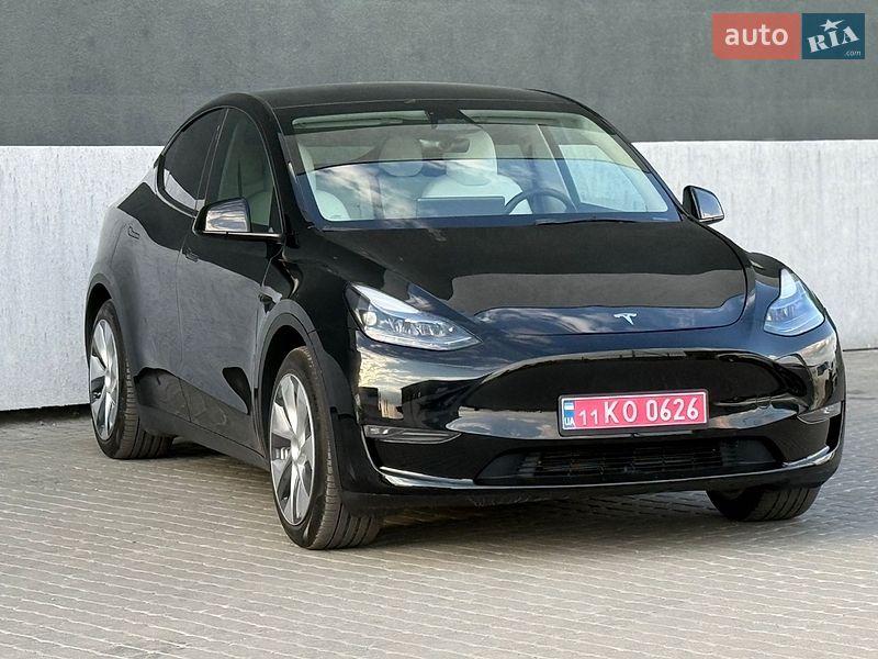 Позашляховик / Кросовер Tesla Model Y 2023 в Тернополі