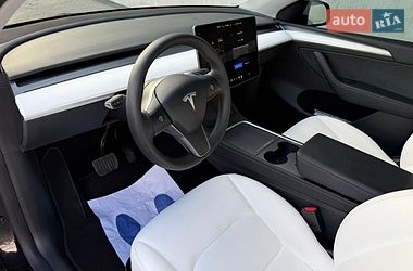 Позашляховик / Кросовер Tesla Model Y 2023 в Тернополі