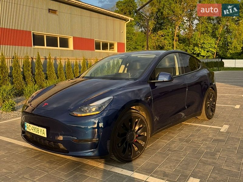 Внедорожник / Кроссовер Tesla Model Y 2022 в Луцке