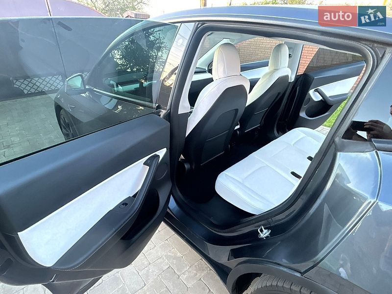 Внедорожник / Кроссовер Tesla Model Y 2022 в Виннице