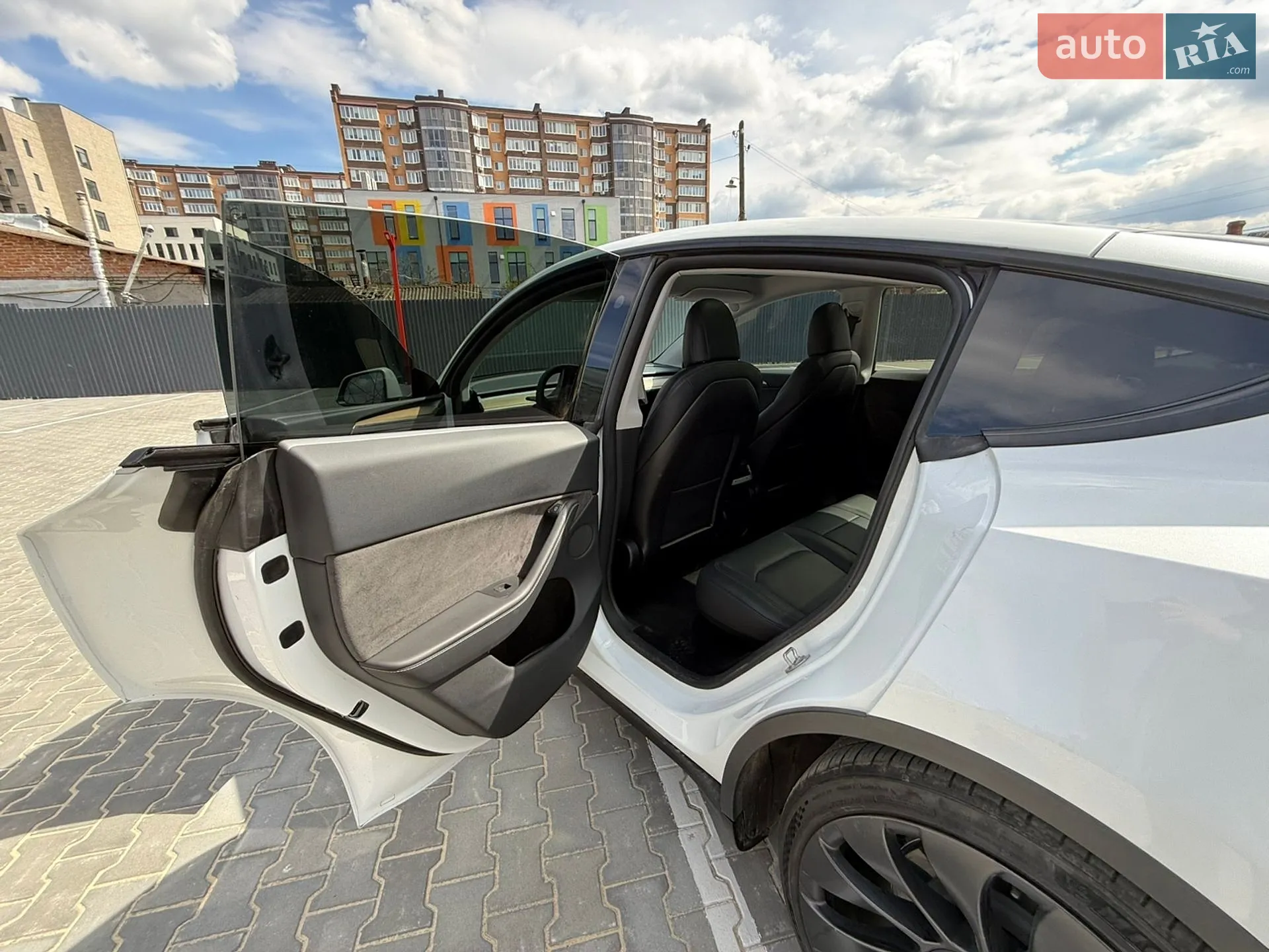 2024 Tesla Model Y - мініатюра 20