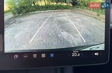 Позашляховик / Кросовер Tesla Model Y 2024 в Києві
