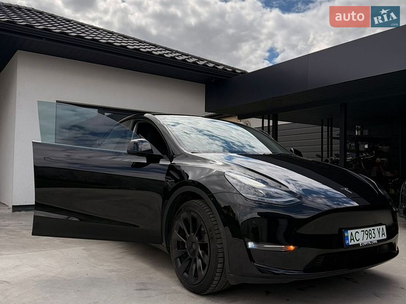 Позашляховик / Кросовер Tesla Model Y 2023 в Луцьку
