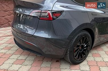 Позашляховик / Кросовер Tesla Model Y 2021 в Івано-Франківську