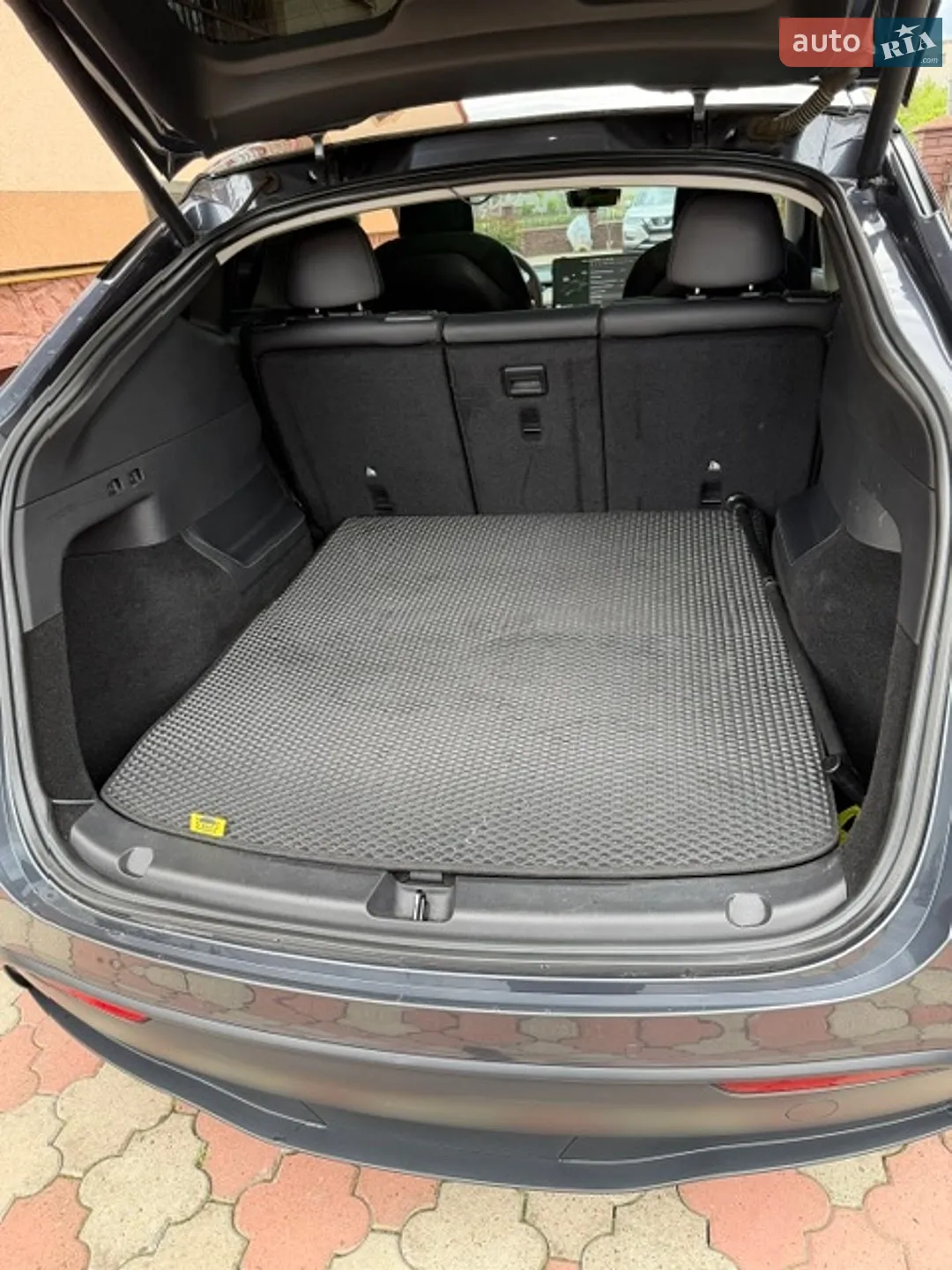 2021 Tesla Model Y - мініатюра 9