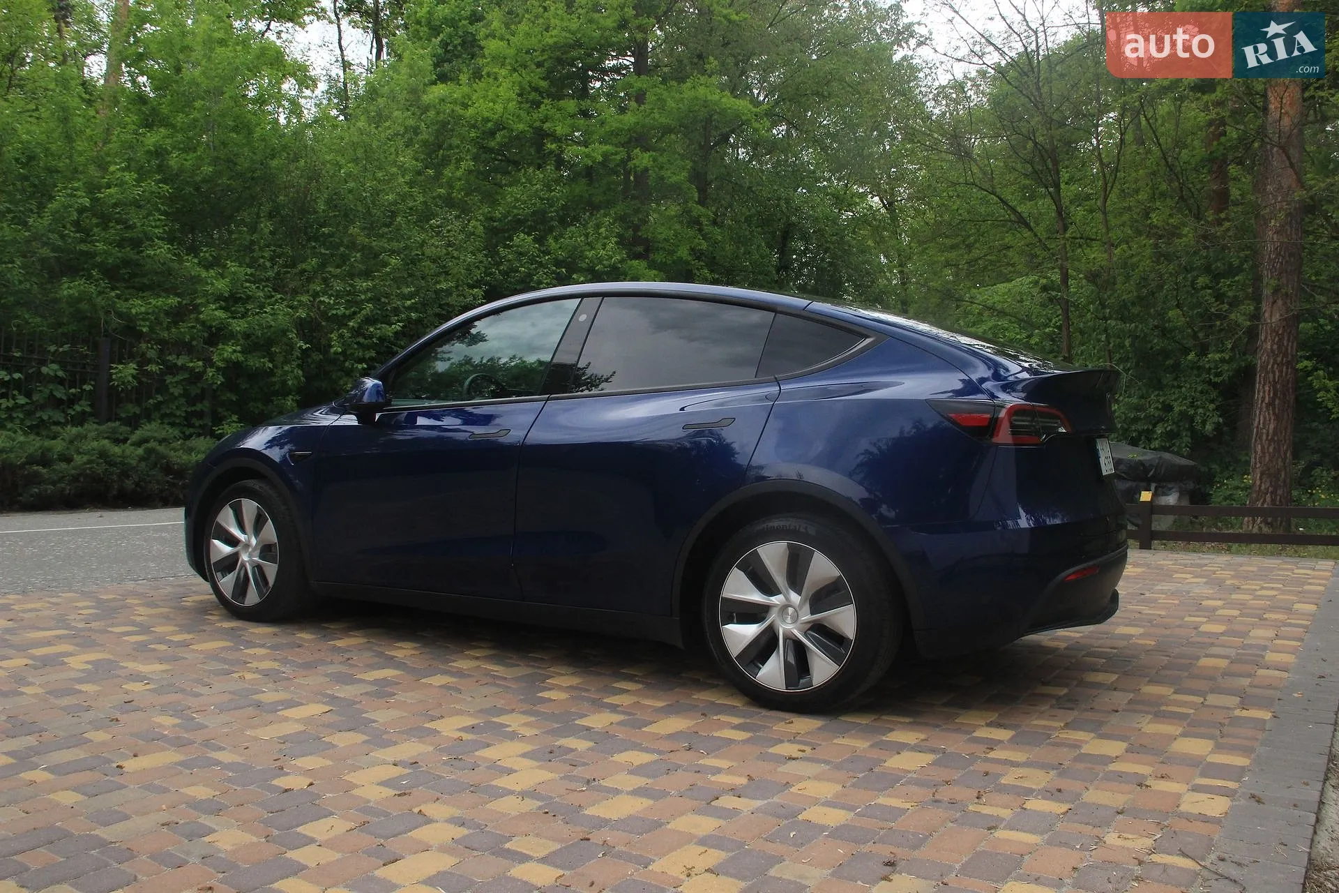 2022 Tesla Model Y - мініатюра 5