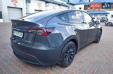 Внедорожник / Кроссовер Tesla Model Y 2021 в Ровно