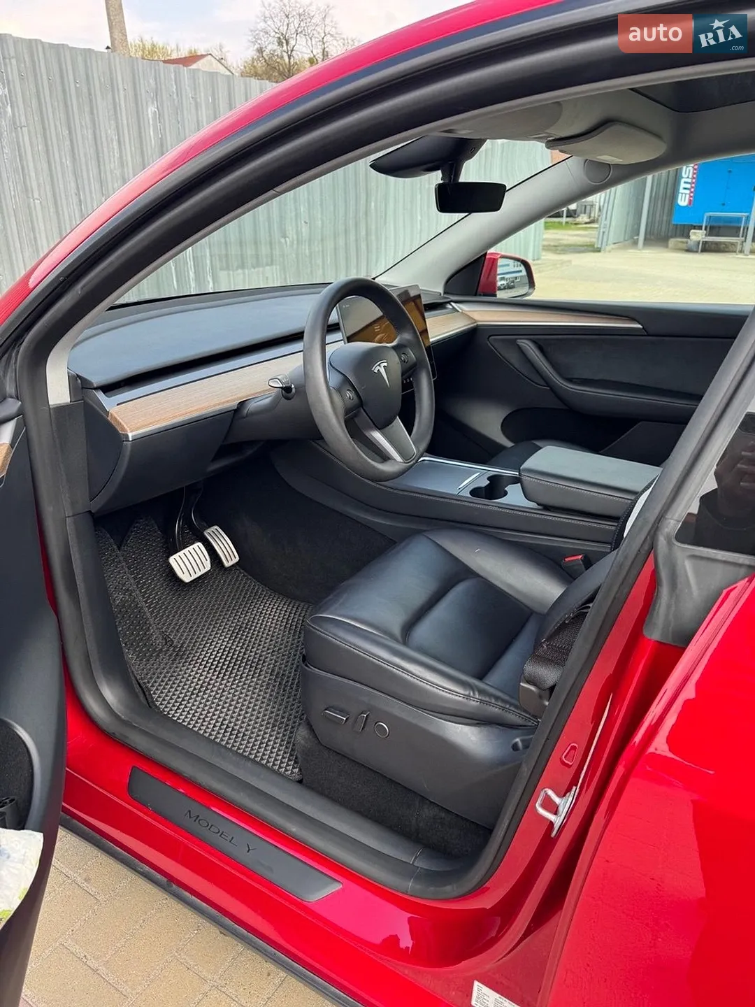 2023 Tesla Model Y - мініатюра 2