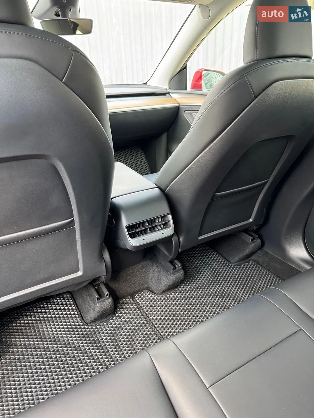2023 Tesla Model Y - мініатюра 27