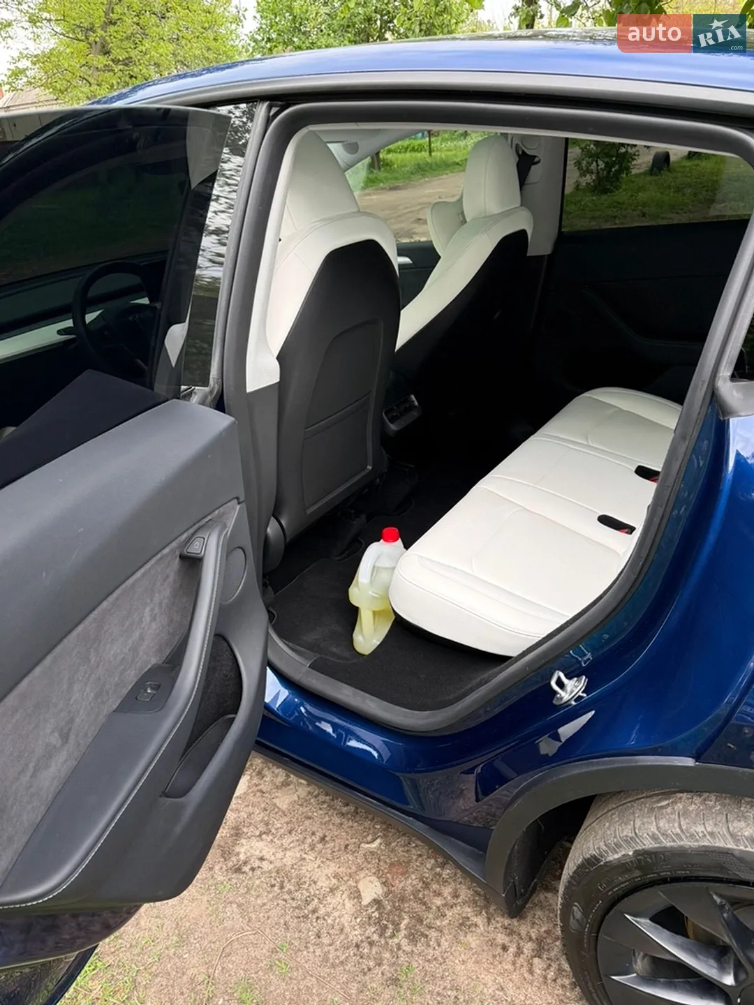 2024 Tesla Model Y - мініатюра 9
