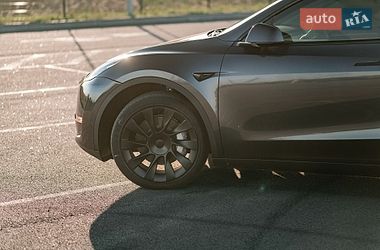 Внедорожник / Кроссовер Tesla Model Y 2024 в Ровно