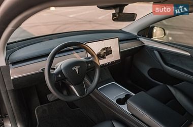 Внедорожник / Кроссовер Tesla Model Y 2024 в Ровно