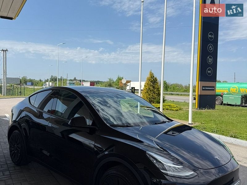Внедорожник / Кроссовер Tesla Model Y 2023 в Днепре фото 4 Внедорожник / Кроссовер Tesla Model Y 2023 в Днепре