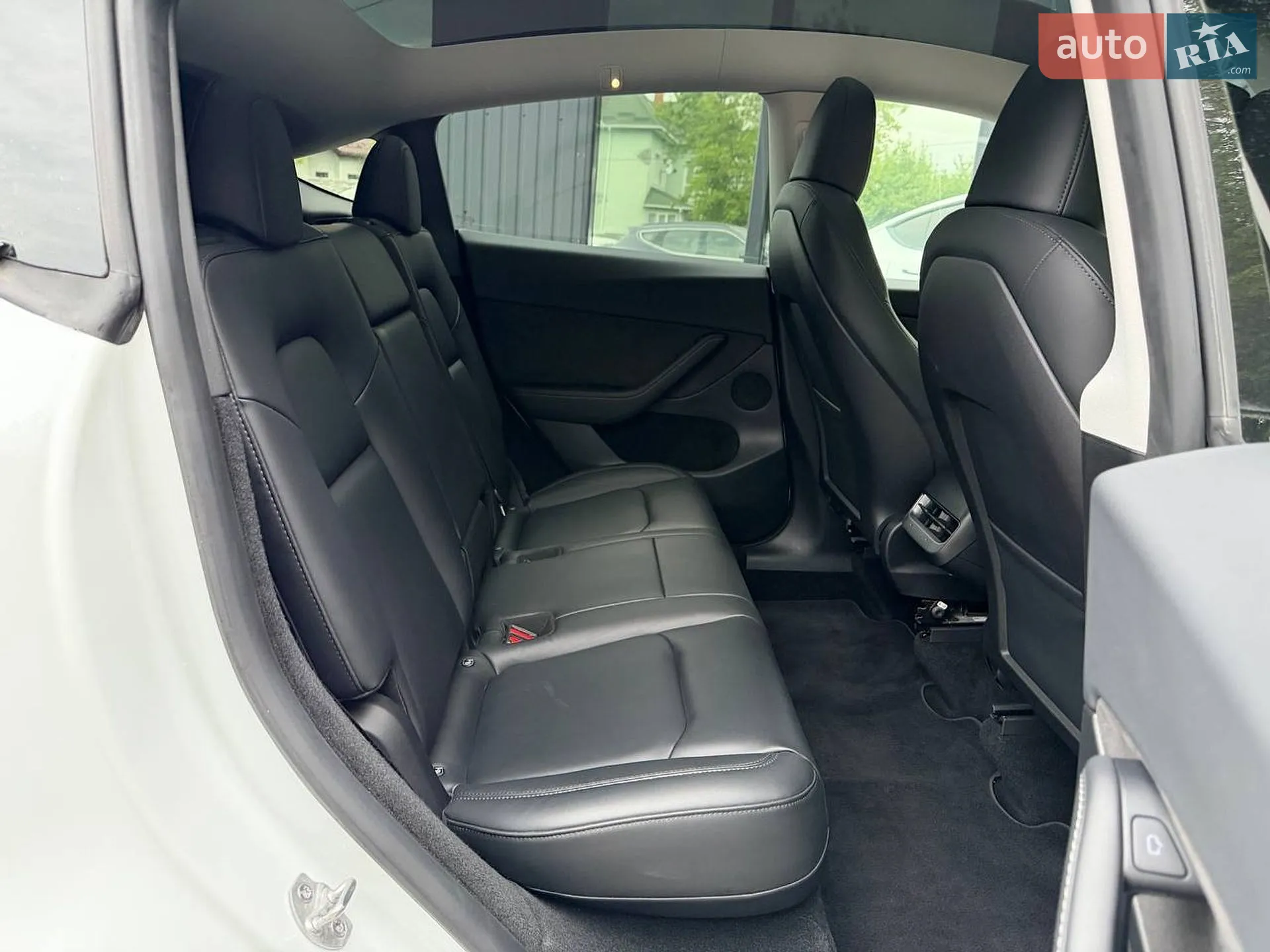 2022 Tesla Model Y - мініатюра 26