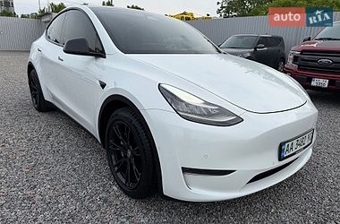 Внедорожник / Кроссовер Tesla Model Y 2020 в Киеве