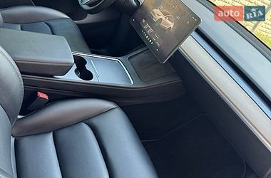 Внедорожник / Кроссовер Tesla Model Y 2022 в Полтаве