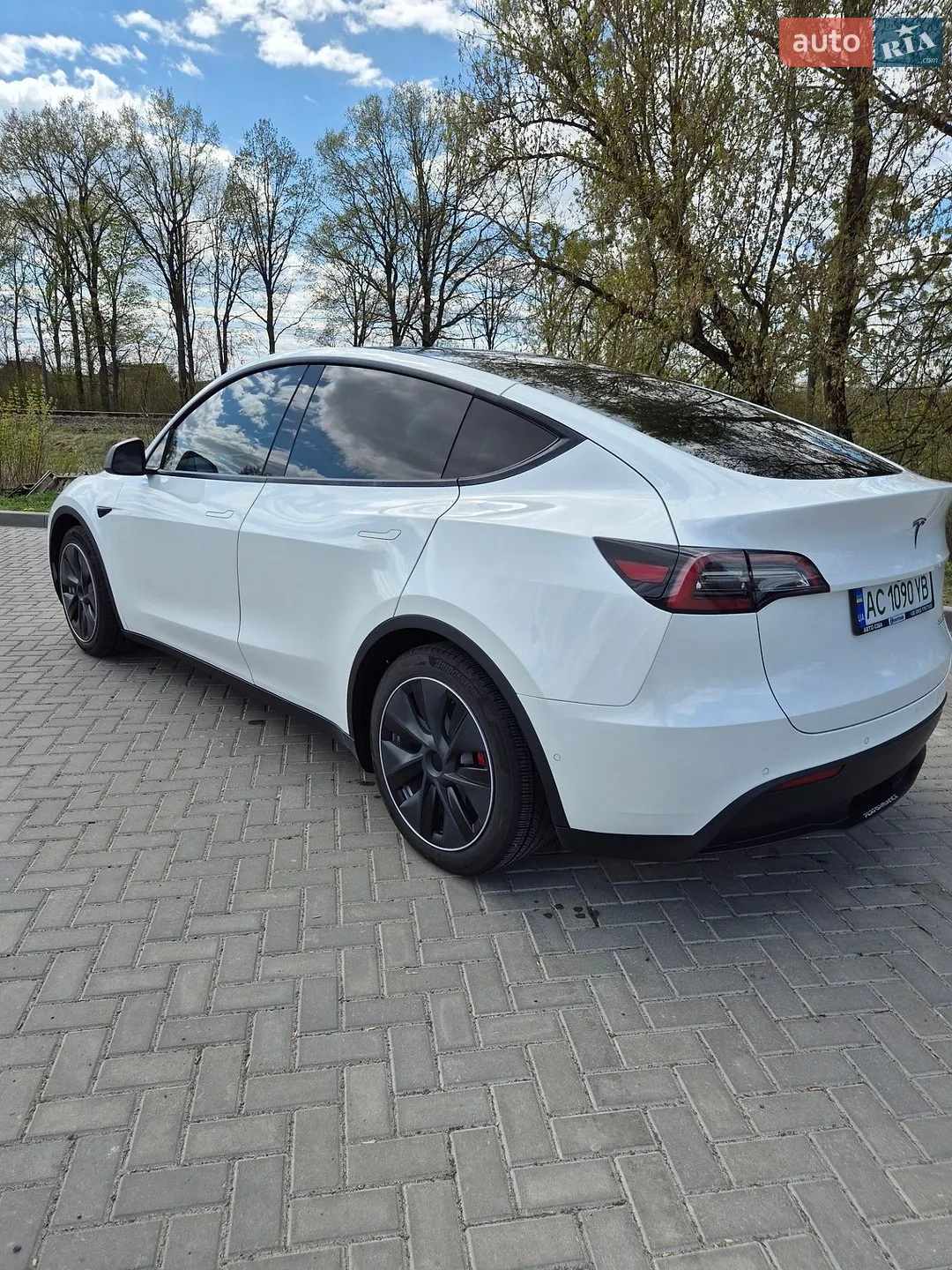 2021 Tesla Model Y - мініатюра 4