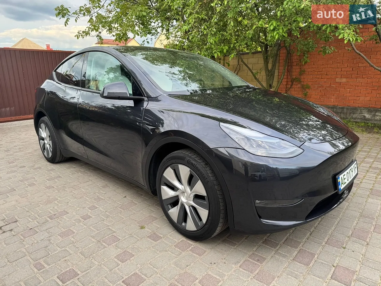 2025 Tesla Model Y - мініатюра 25